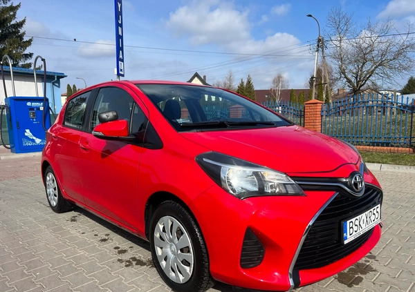 Toyota Yaris cena 27900 przebieg: 288000, rok produkcji 2017 z Sokółka małe 67